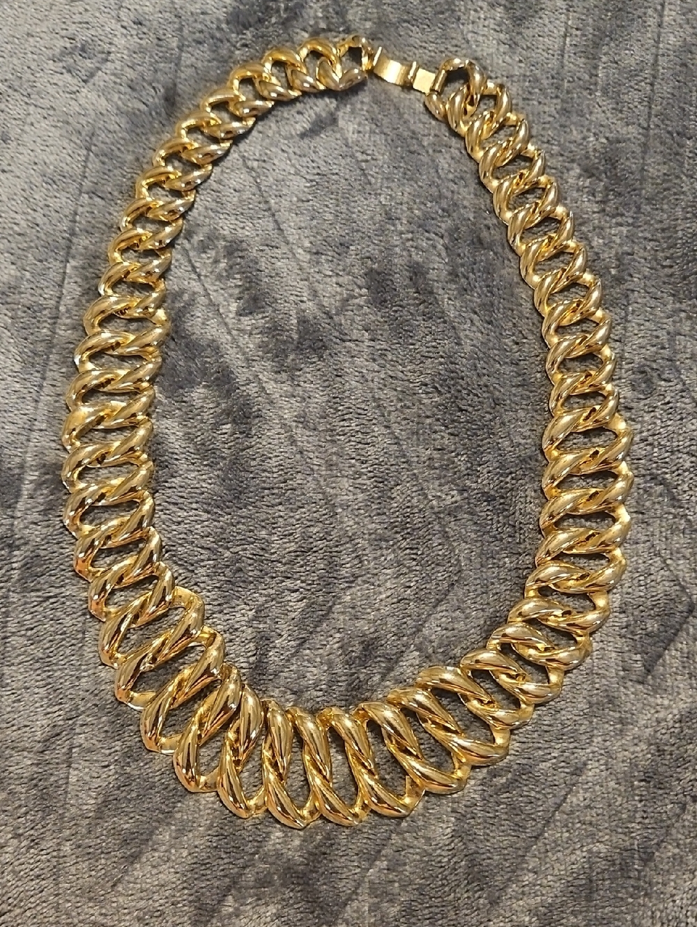 Vintage Gold-Link Statement Necklace - Elegant Women’s Jewelry